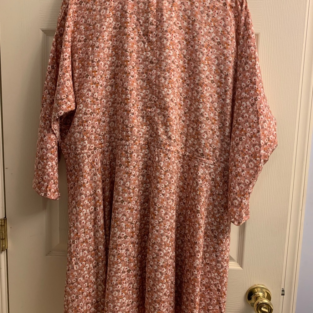 Easel NWT Floral Dress Pink Medium Oversized - Picture 6 of 8